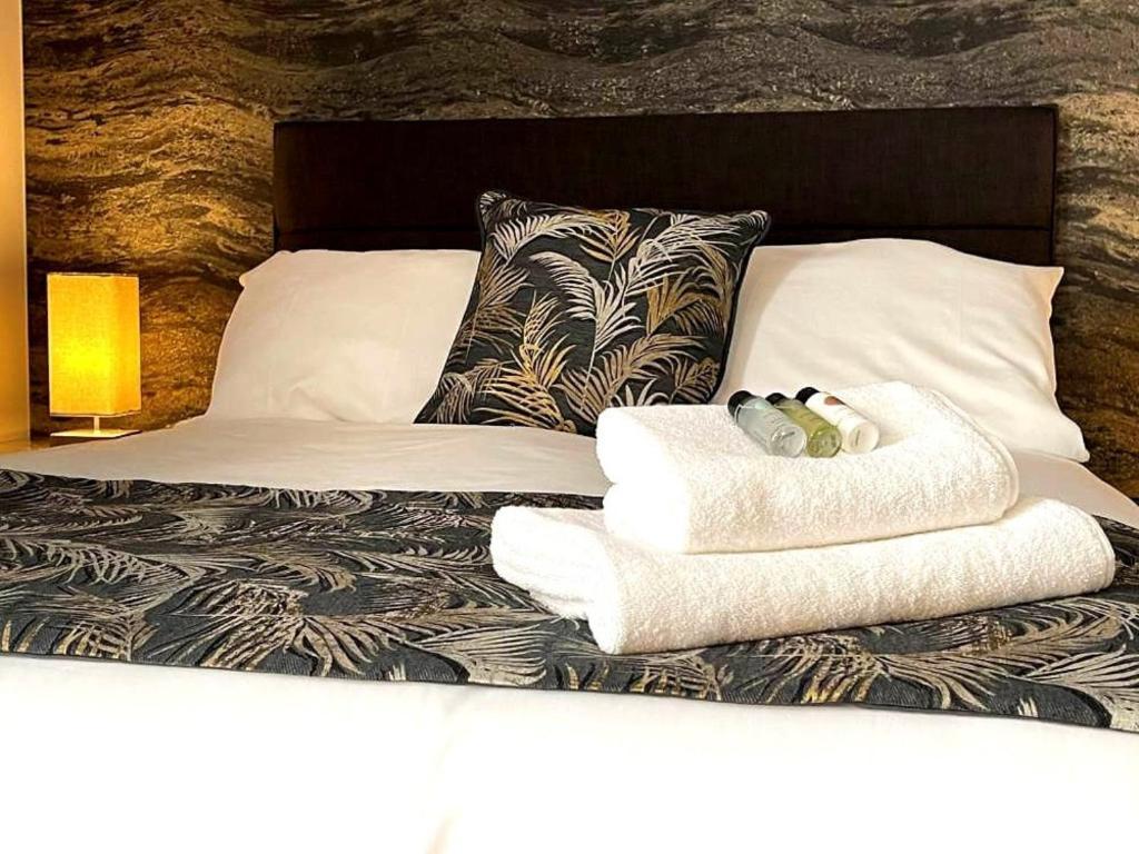 ספנימור The Corner Rooms At The Black Horse Inn מראה חיצוני תמונה
