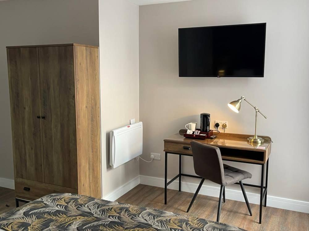 ספנימור The Corner Rooms At The Black Horse Inn חדר תמונה